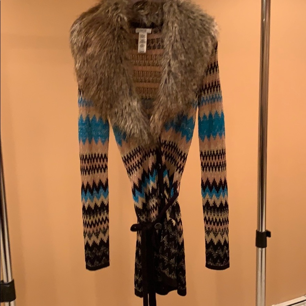Sweater jacket with faux fur